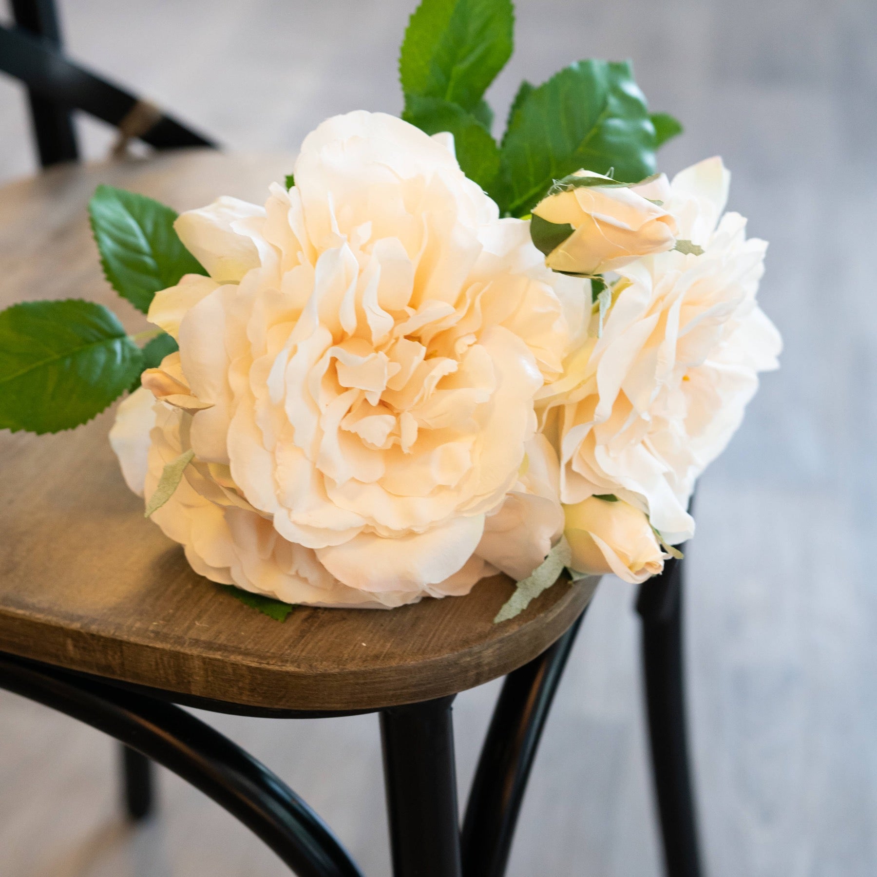 Hill Interiors Peachy Cream Short Stem Rose Bouquet